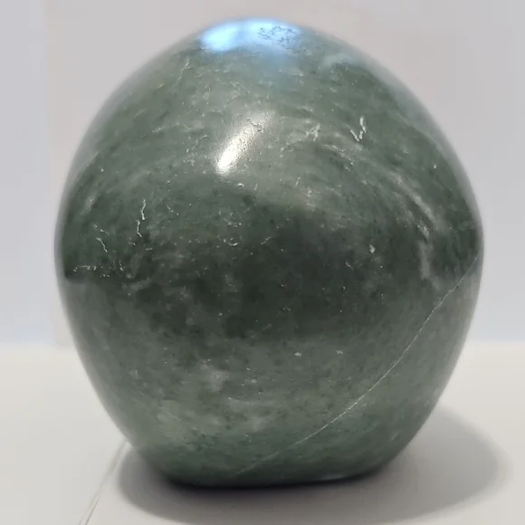 "5 Green Jade Skull Crystal Carving - Picture 6 of 10